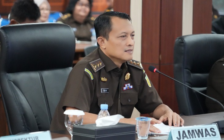 Jaksa Agung Muda Pengawasan (JAM-Was) Rudi Margono saat membuka kegiatan Sosialisasi. 