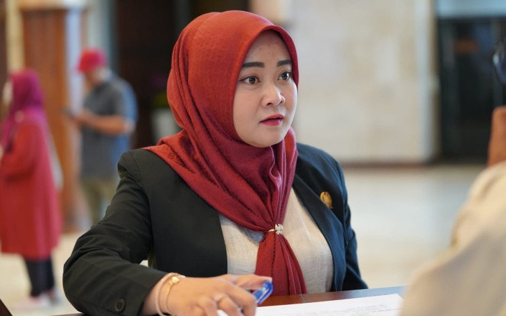 Juru Bicara Komisi E DPRD Jawa Timur, Indriani Yulia Mariska