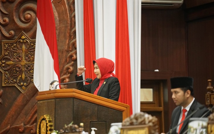Juru bicara Fraksi PDIP DPRD Jatim, Dewanti Dewanti Rumpoko