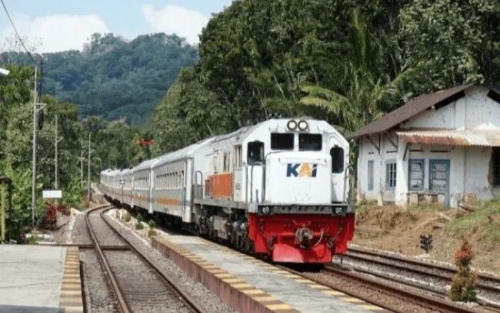 KA Blambangan Ekspres