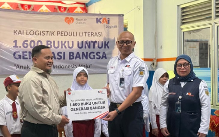 KAI Logistik Salurkan 1.600 Buku