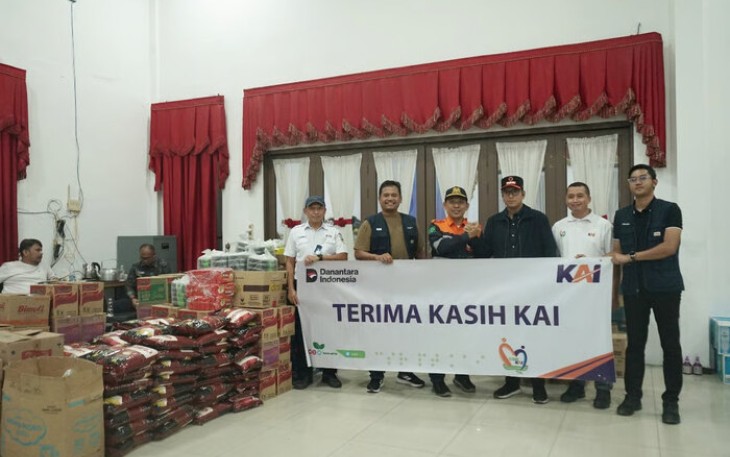 KAI Salurkan CSR Rp100 Juta untuk Korban Banjir di Sumut dan Aceh
