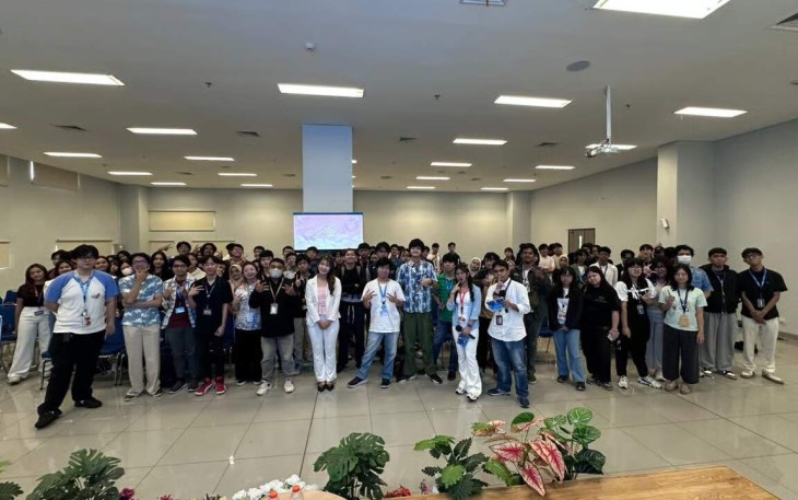 Keisha Emily Supriyanto Inspirasi Mahasiswa dalam Sesi BIFEST 2025 BINUS Malang