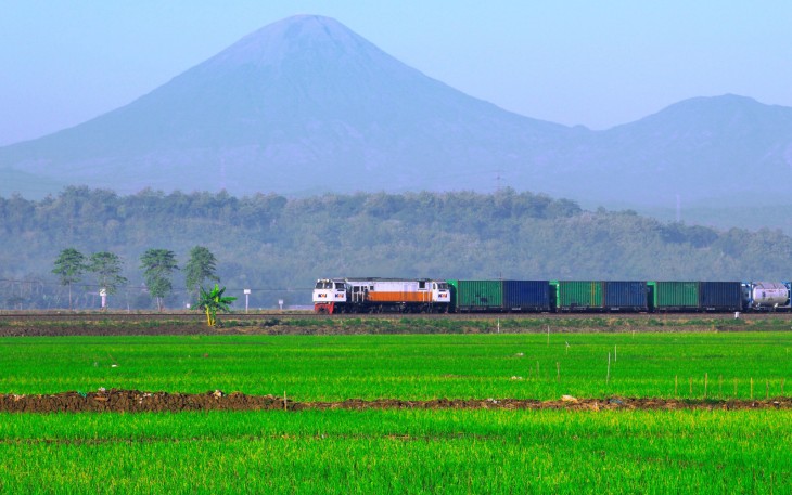 Komitmen Keberlanjutan KAI Logistik Penguatan Moda KA, Digitalisasi, dan Aksi Hijau.