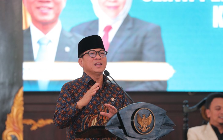 Mendes PDT Yandri Susanto saat Pelantikan Pengurus PABPDSI Kabupaten Jombang di pendopo Kabupaten Jombang, Jumat (27/6/2025).