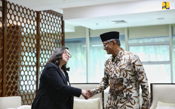 Menteri Pekerjaan Umum (PU) Dody Hanggodo bertemu dengan World Bank Country Director untuk Indonesia dan Timor Leste Carolyn Turk di Kantor Kementerian PU, Jumat (31/1).