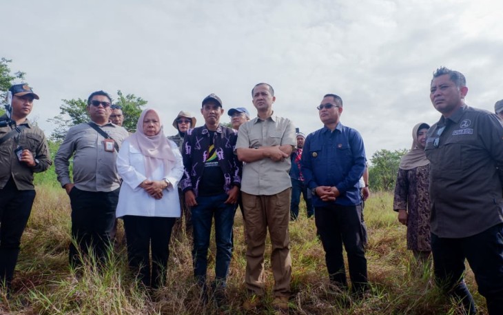 Menteri Transmigrasi, M. Iftitah Sulaiman Suryanagara saat Tinjau Mess Patriot di Kawasan Transmigrasi Palolo, Kabupaten Sigi, Provinsi Sulawesi Tengah, Kamis (20/11).