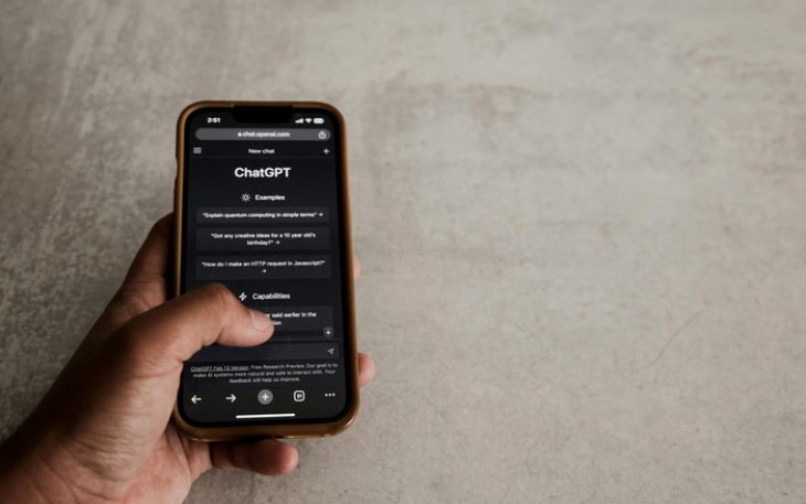 Mesin Pencari Berbasis AI