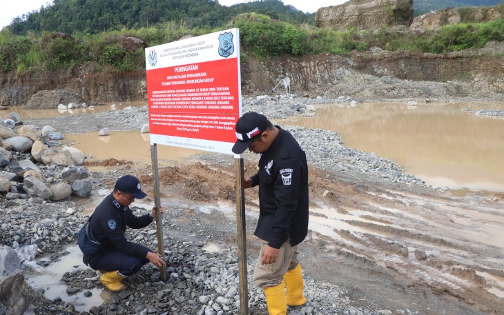Penyegelan terhadap lima perusahaan pertambangan di area elevasi tinggi.