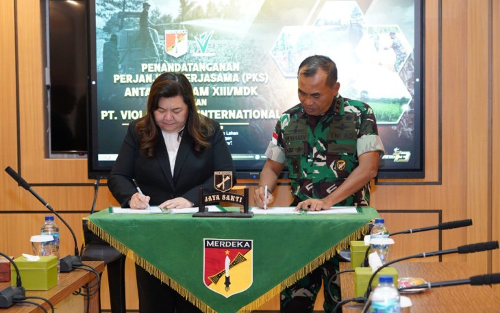 Pangdam XIII Merdeka bersama PT. Viola Fibres Internasional saat melakukan penandatanganan PKS