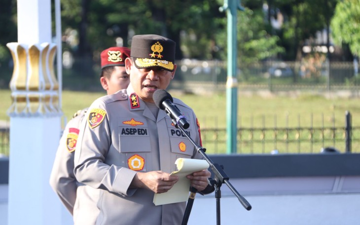 Kapolda Metro Jaya Irjen Pol Asep Edi Suheri saat apel kesiapan pengamanan aksi unjuk rasa elemen buruh di halaman DPR/MPR RI.