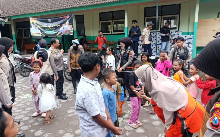 Polres Lumajang Lakukan Trauma Healing