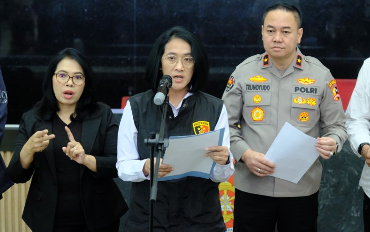 Direktur PPA dan PPO Bareskrim Polri, Brigjen Pol Dr. Nurul Azizah, S.I.K., M.Si., saat Doorstop di Bareskrim Polri, Jumat (21/3)