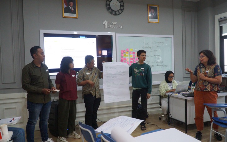 Prodi Pendidikan Sejarah FKIP UKSW, Utrecht University dan Bakudapan Food Study Group gelar workshop pangan di Ruang 704 Perpustakaan O. Notohamidjojo (3).jpg