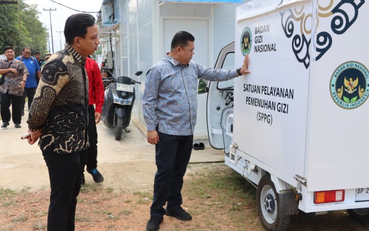 Sekda Bintan Ronny Kartika saat Tinjau SPPG Berkah Sejahtera, Kamis (06/11/2025).