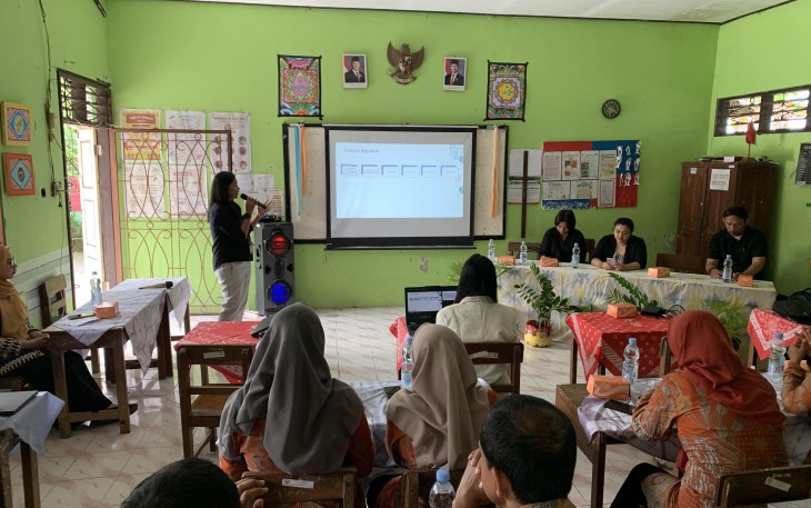 Tim PkM FTI UKSW mengadakan pelatihan pembuatan media digital bagi guru SDN 1 Manggung dan SDN 1 Donohudan, Boyolali, untuk mendukung literasi siswa. 