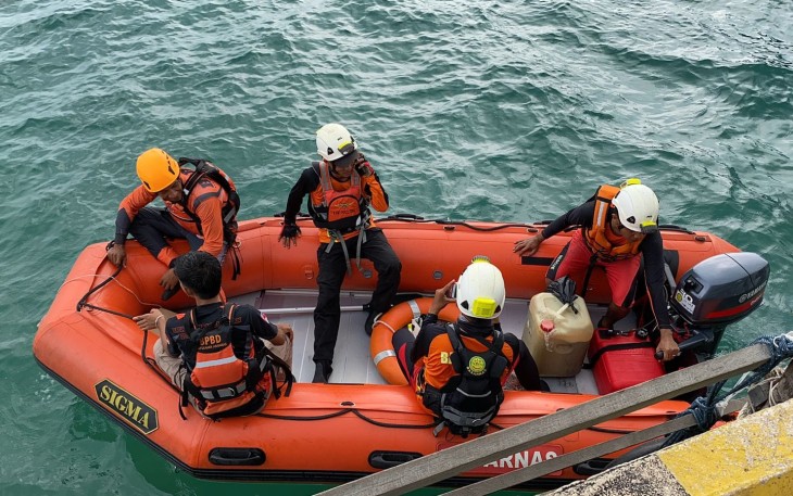 Tim Rescue Basarnas Natuna Gerak Cepat Temukan Korban 