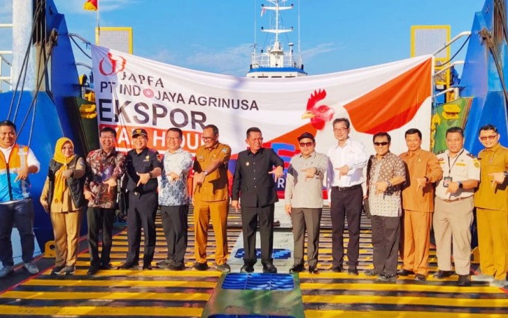 Gubernur Ansar Lepas Ekspor Perdana Ayam Hidup ke Singapura Lewat jalur Laut