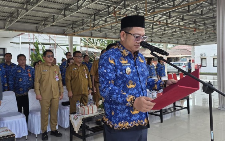 Wakil Walikota Bitung, Randito Maringka saat membacakan amanat Menteri