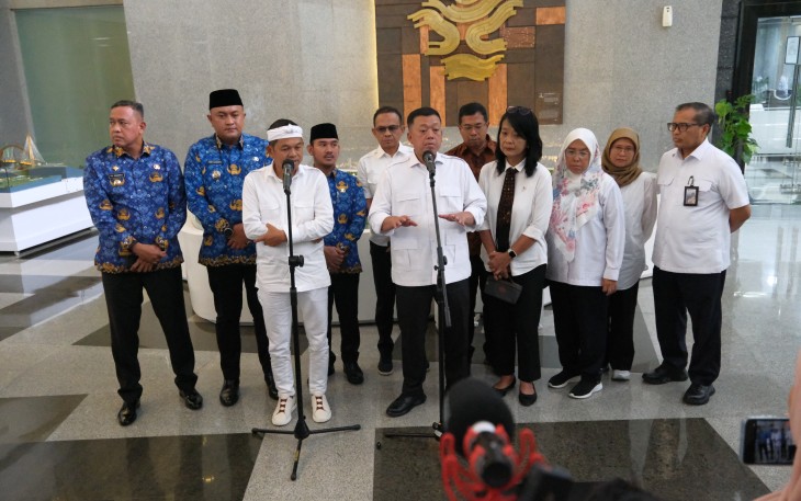 Menteri ATR/Kepala BPN, Nusron Wahid, setelah rapat koordinasi di Kementerian PU, Senin (17/03/2025).