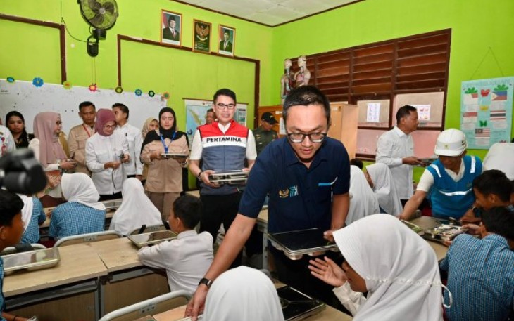 Satuan Pelayanan Pemenuhan Gizi (SPPG), Dapur Makan Gratis Curug dan SDN Curug Kulon IV, Kabupaten Tangerang, Banten, Rabu (22/1). 
