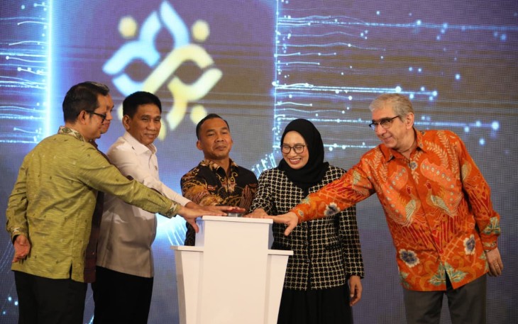 Wakil Menteri Dalam Negeri (Wamendagri) Akhmad Wiyagus pada acara Peluncuran Buku Peta Jalan Pembangunan Kependudukan Tahun 2025–2029 di JS Luwansa Hotel & Convention Center, Jakarta, Rabu (19/11/2025)