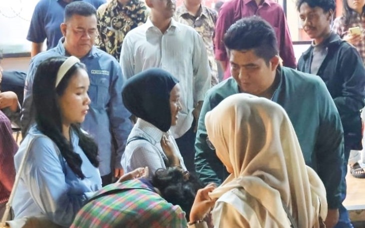 Bupati Bintan Roby Kurniawan SPWK saat sarasehan dengan Mahasiswa di Pekan Baru