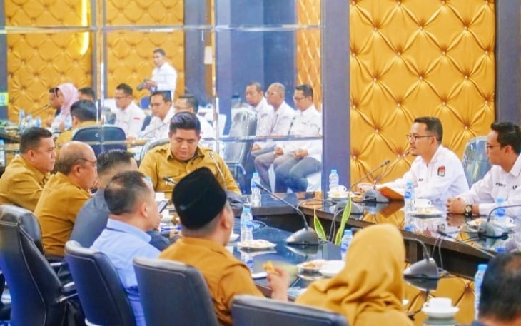 Bupati Roby Kurniawan Terima Laporan Akhir KPU dan Bawaslu