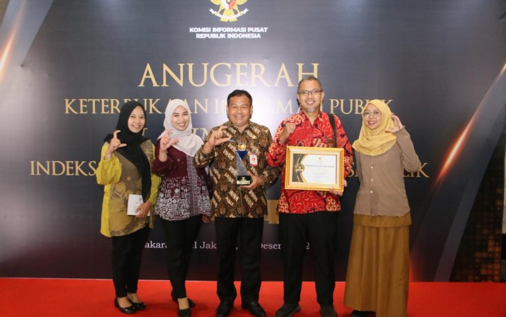 Kemendagri Kembali Raih Predikat Informatif dari KI Pusat