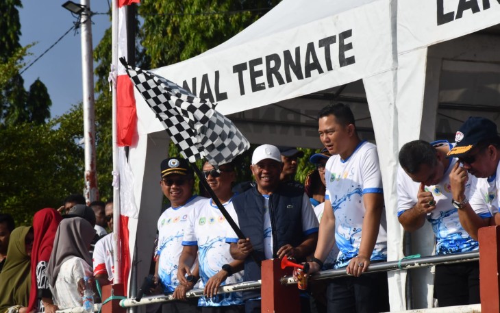 Lomba Open Water Swimming