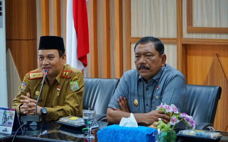 Kepala BPK RI Perwakilan Bengkulu, Arif Agus, Wakil Gubernur Bengkulu, Mian, serta Penjabat (Pj) Sekretaris Daerah Provinsi Bengkulu, Herwan Antoni