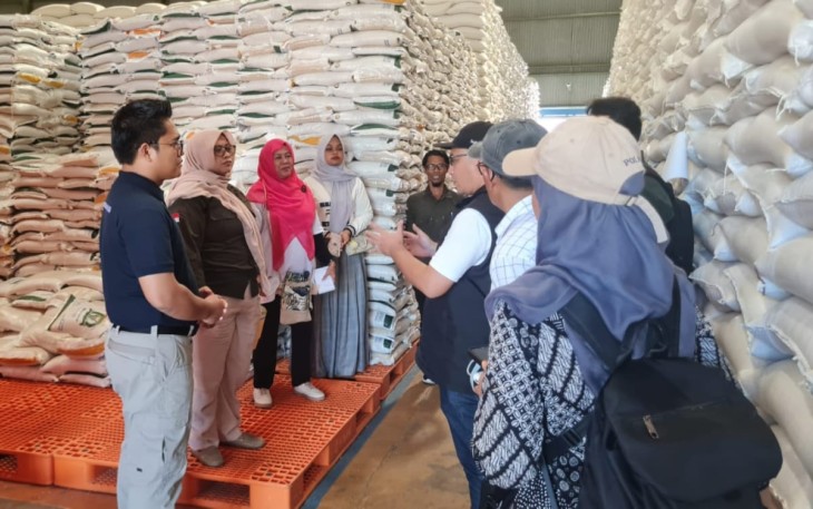 Ditreskrimsus Polda Aceh bersama Badan Pangan Nasional (Bapanas) dan Dinas Pangan Aceh melaksanakan inspeksi pangan di tujuh kabupaten/kota untuk memastikan stabilitas pasokan dan harga, serta mencegah penimbunan bahan pokok pascabencana banjir