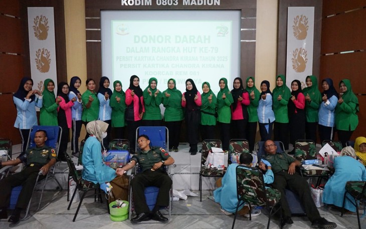 Aksi Kemanusiaan Dalam Rangka HUT ke-79 Persit KCK di Madiun