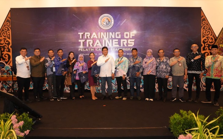 Wakil Menteri Transmigrasi Viva Yoga Mauladi