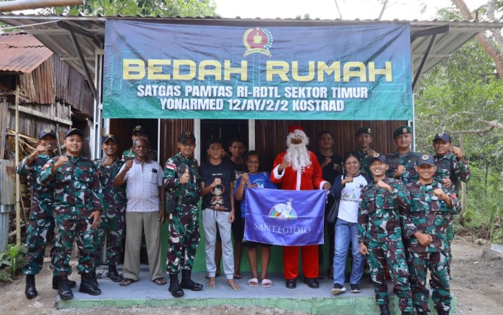 Satgas Pamtas RI–RDTL Sektor Timur Laksanakan Bedah Rumah