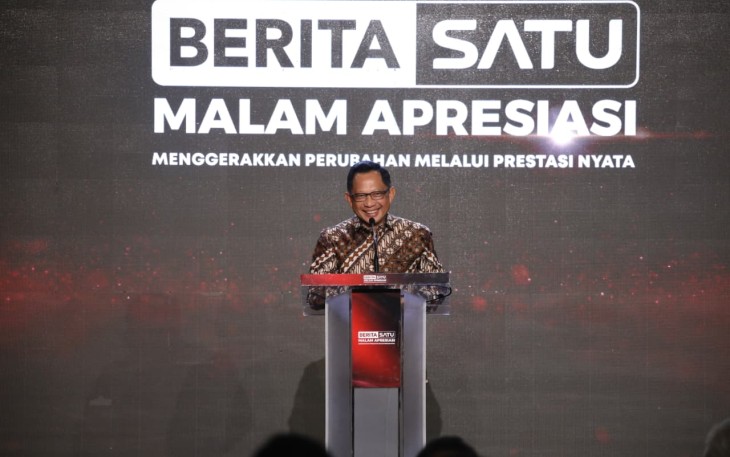 Mendagri pada acara Malam Apresiasi Berita Satu Tahun 2025 yang digelar di Hotel Mulia Senayan, Jakarta, Kamis (20/11/2025).