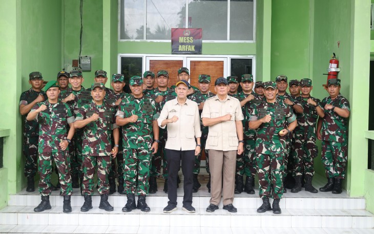 Menhan Sjafrie Sjamsoeddin Kunjungi Rindam XVIII/Kasuari Di Momiwaren