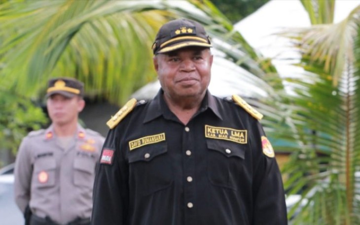 Ketua Lembaga Masyarakat Adat (LMA) Kabupaten Biak Numfor, David Rumansara