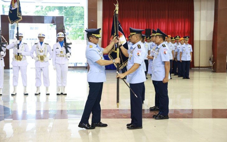 Pangkoopsud II Pimpin Sertijab Komandan Lanud Anang Busra dan Komandan Lanud Sjamsudin Noor 