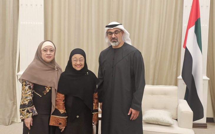Ketua DPR RI Puan Maharani bersama Presiden ke-5 RI Megawati Soekarnoputri bertemu dengan Putra Mahkota Abu Dhabi, Uni Emirat Arab (UEA), Sheikh Khaled Bin Mohamed Bin Zayed Al Nahyan. Dalam pertemuan tersebut, Puan menyuarakan gagasan tentang perempuan