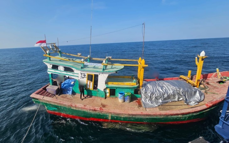 Bea Cukai Aceh Gagalkan Penyelundupan 45 Ton Bawang Merah dan 28 Karung Pakaian Bekas di Perairan Jamboaye