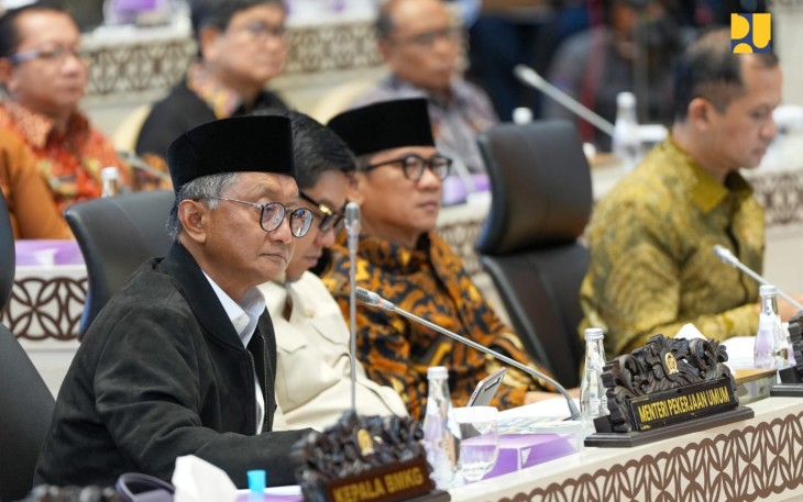 Kementerian PU Rapat Kerja dengan Komisi V DPR RI