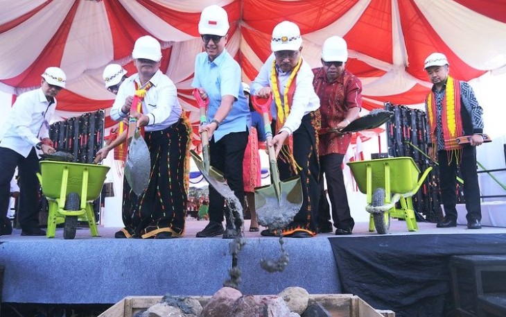Menteri Kesehatan Republik Indonesia, Budi Gunadi Sadikin, melakukan peletakan batu pertama (groundbreaking) RSUD Borong di Kabupaten Manggarai Timur, Nusa Tenggara Timur (NTT)