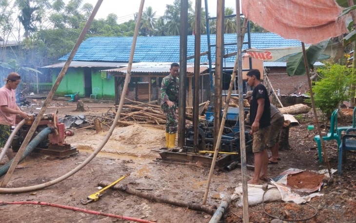 Satgas TMMD Ke-124 Kodim 0408/BS Lanjutkan Pengeboran Sumur Bor