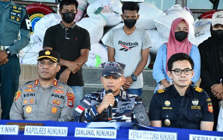 TIM SFQR TNI AL Berhasil Gagalkan Penyelundupan 14 Karung Ballpress di Nunukan 