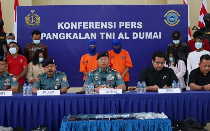 TNI AL Gagalkan Penyelundupan 19 Calon PMI Non Prosedural dan 2 Pelaku TPPM di Dumai