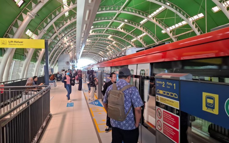 228 Ribu Orang Pilih LRT Jabodebek untuk Wisata dan Aktivitas Kota