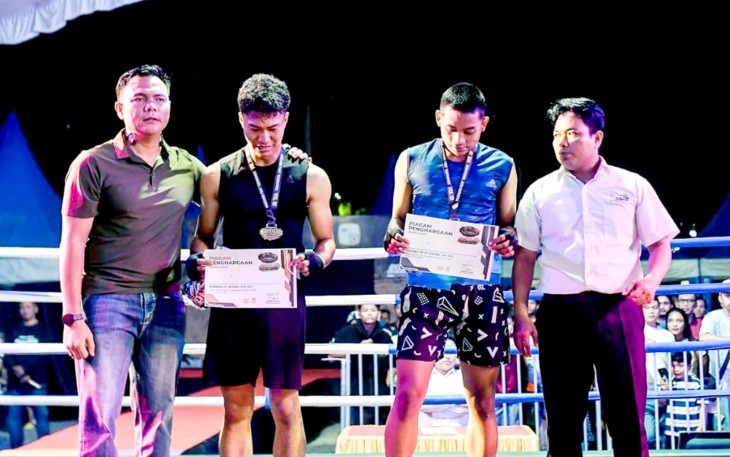 Prajurit Lanud Sjamsudin Noor. Prada Nelky Lian Mamma, Ta Pamfik Unitpaspom Satpom Lanud Sjamsudin Noor, sukses meraih Medali Emas pada Kejuaraan Tinju Maeraung Fight Tournament Volume III Tahun 2026