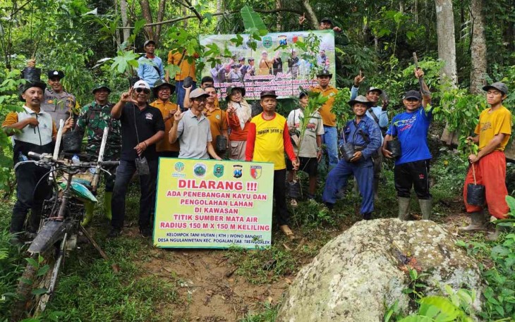 Sinergi menjaga hutan lindung di Kabupaten Trenggalek 