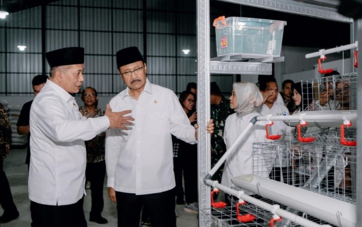 Mensos Saifullah Yusuf bersama Menkop Ferry Juliantono di Kabupaten Purworejo, Sabtu (14/2)